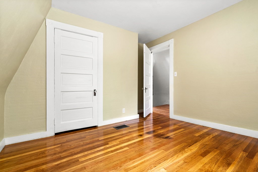 16 Lake Shore Road Lynn, MA 01904 - Photo 26 of 39 Gallery Image 26