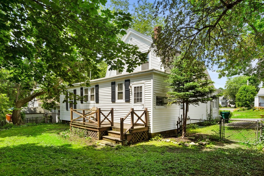 16 Lake Shore Road Lynn, MA 01904 - Photo 33 of 39 Gallery Image 33