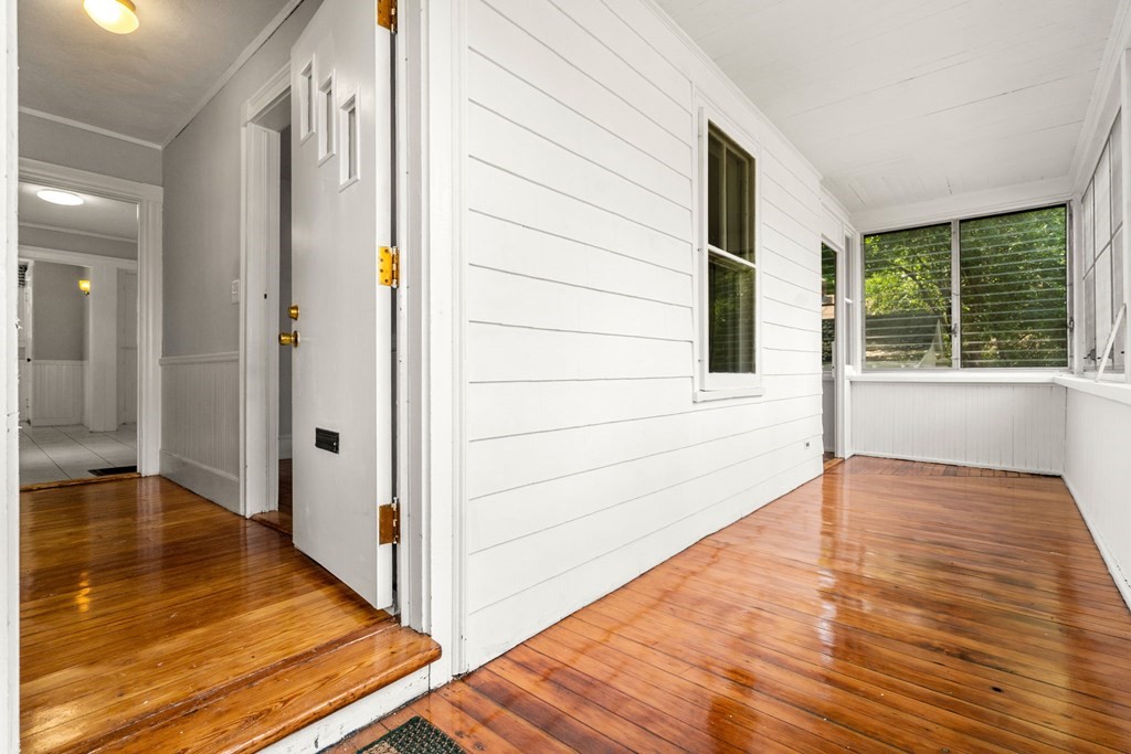 16 Lake Shore Road Lynn, MA 01904 - Photo 8 of 39 Gallery Image 8