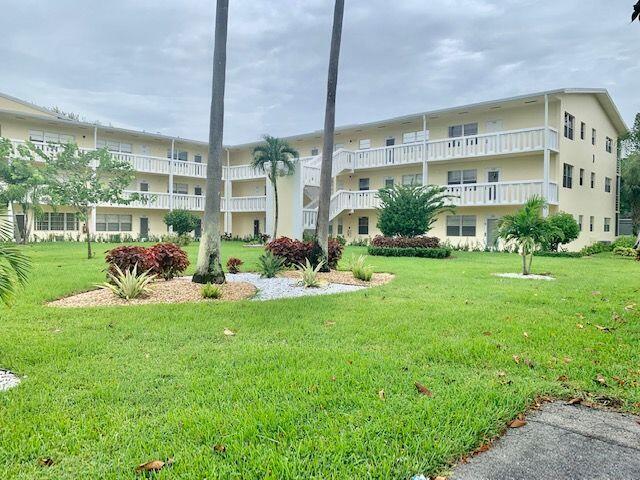 139 Dorset D Boca Raton, FL 33434 - Photo 1 of 21 Dorset D