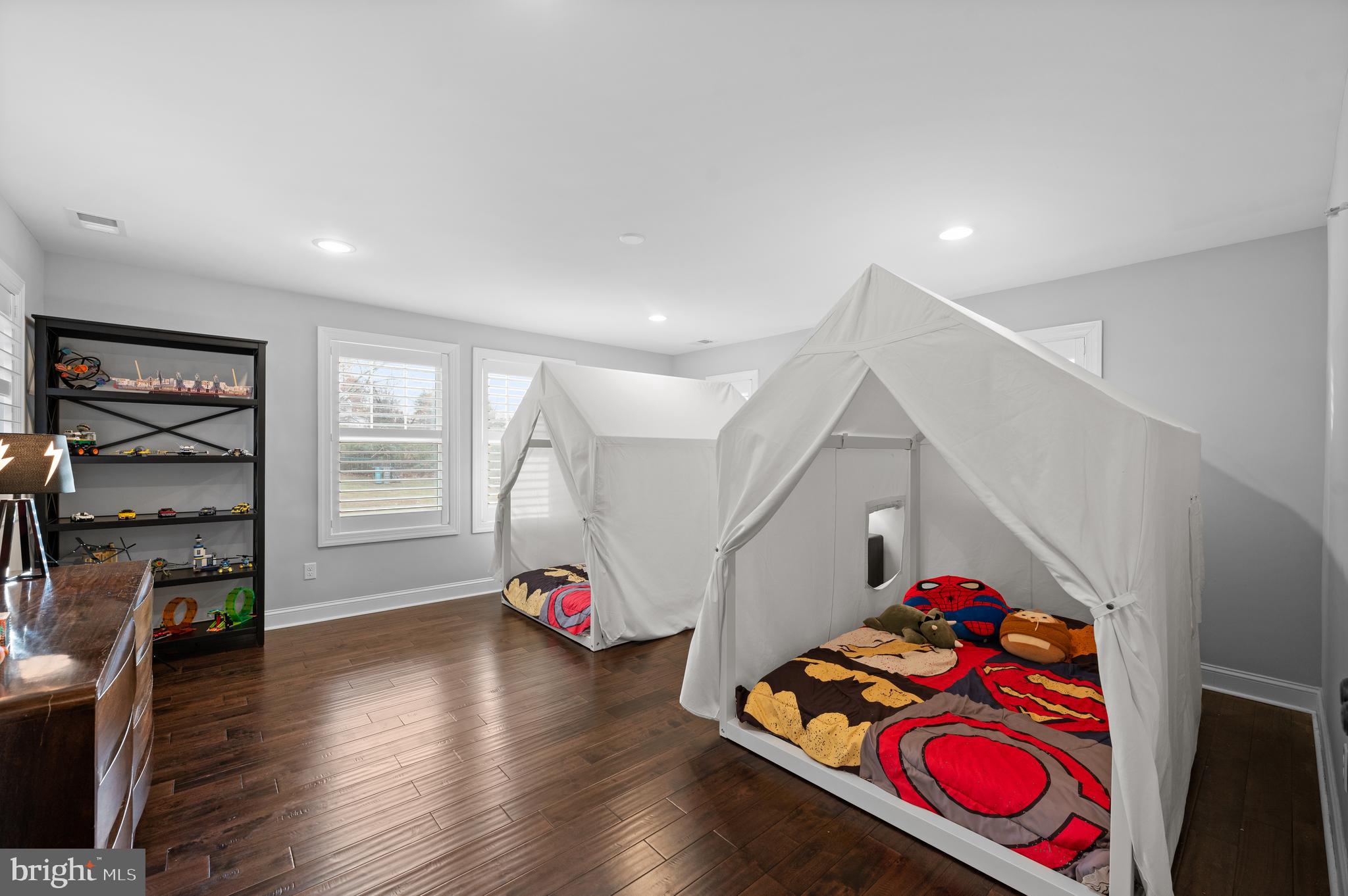 2700 Flowing Springs Road Spring City, PA 19475 - Photo 31 of 44 Bedroom 4 with windows on 3 walls