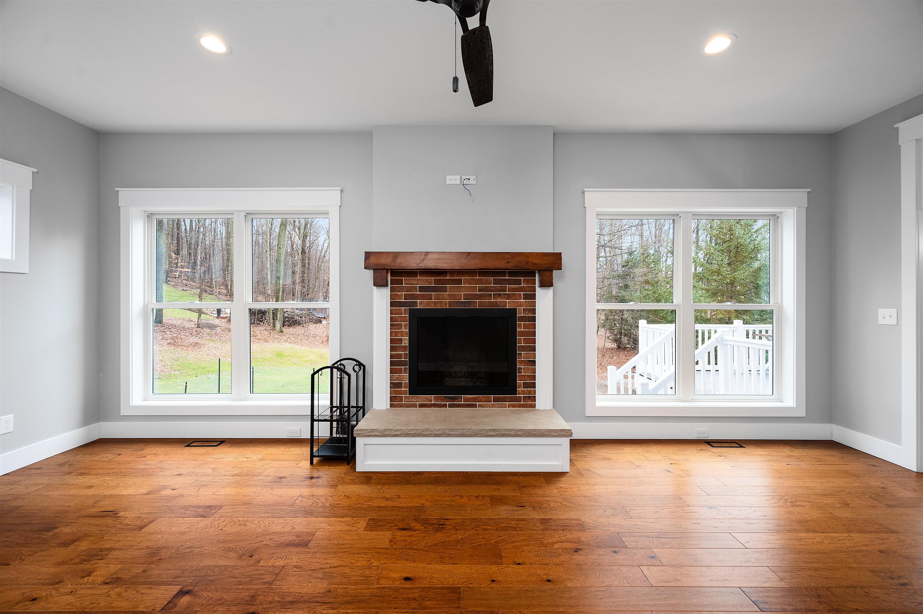 552 Napolean Way Traverse City, MI 49696 - Photo 11 of 75 1929844-a2e4eeea-b29e-4699-961e-dae36a069d61.JPG