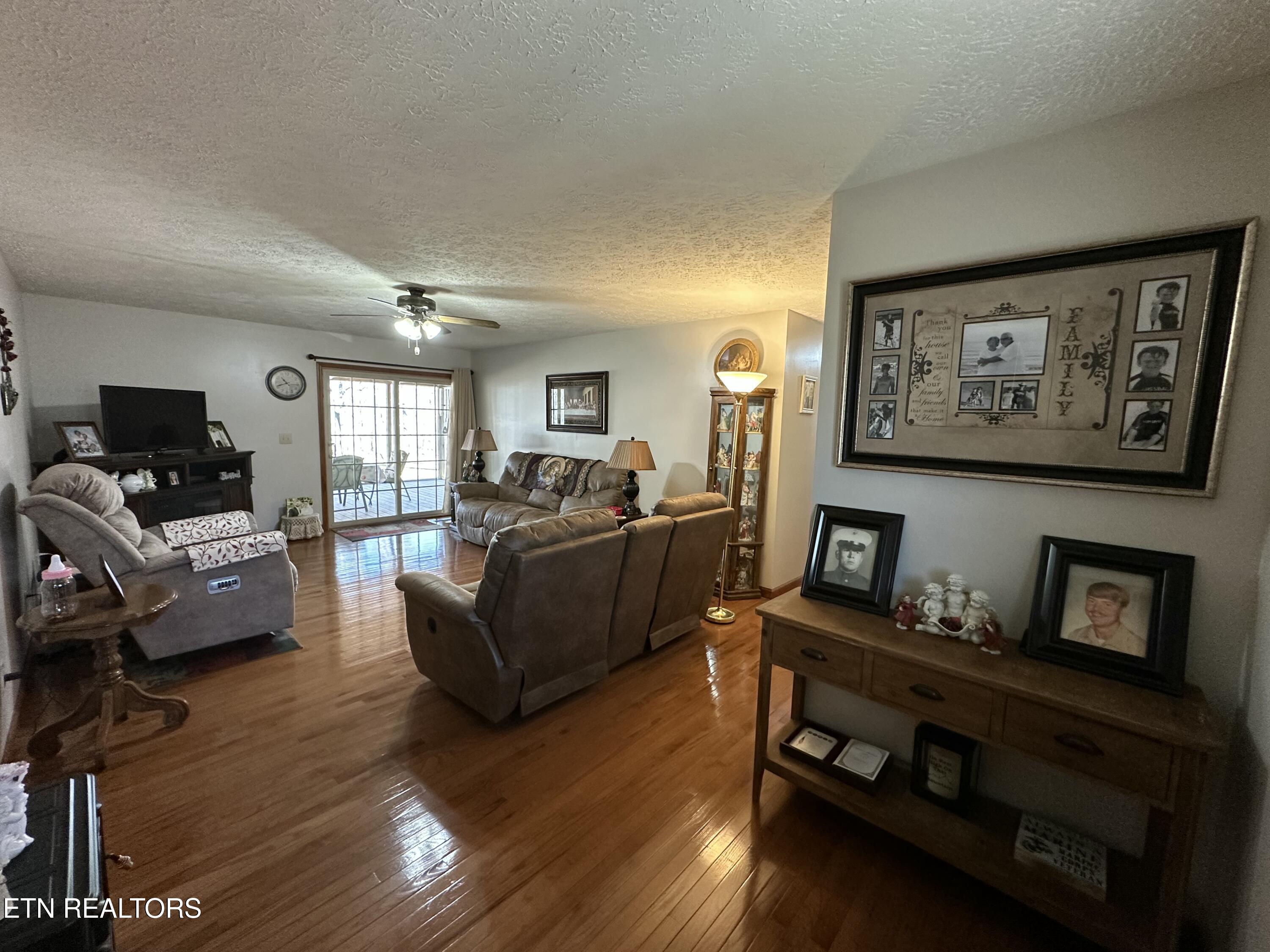 267 Eli Ford Road Crossville, TN 38571 - Photo 4 of 56 IMG_0752