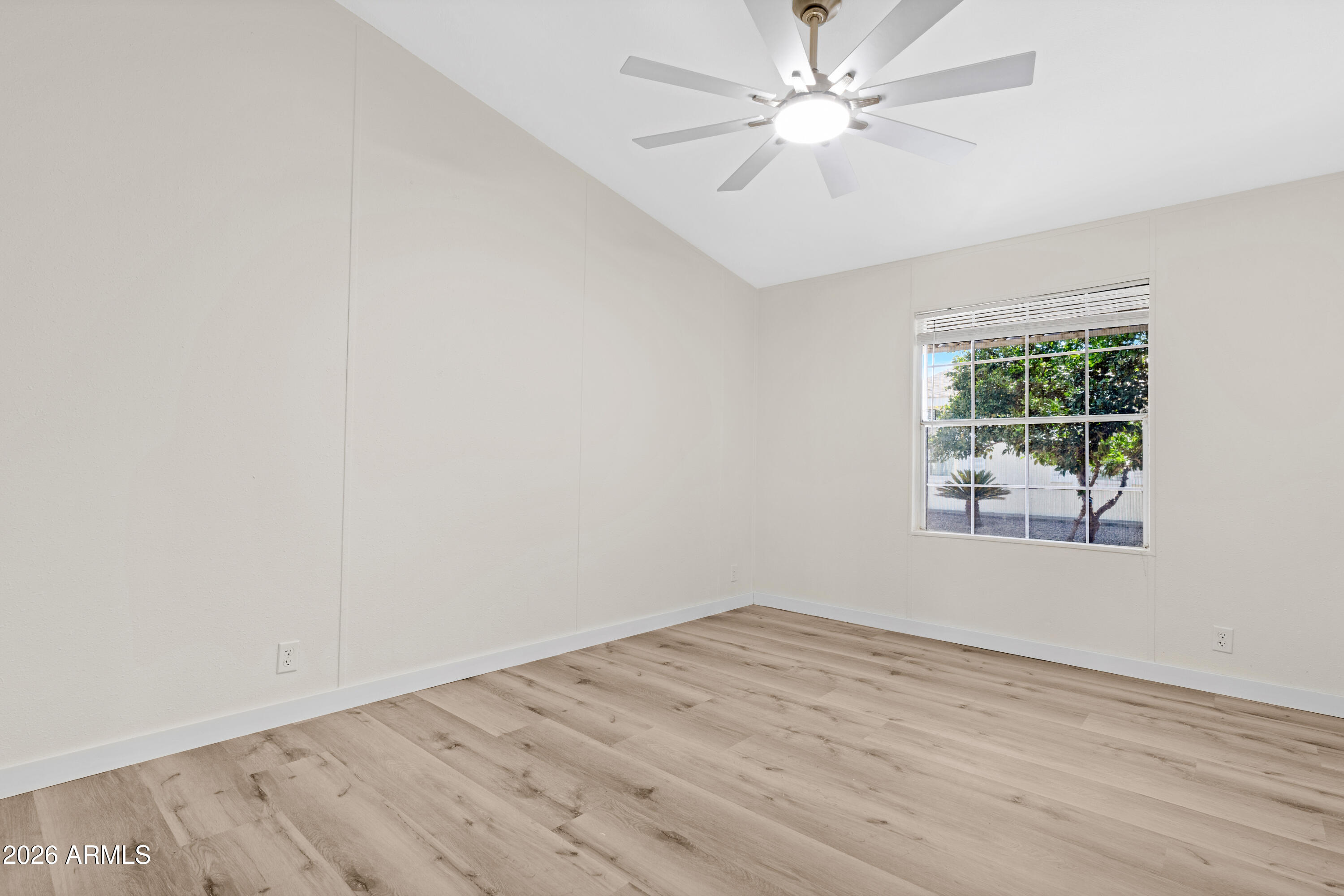 437 East Germann Road, Unit 158 San Tan Valley, AZ 85140 - Photo 28 of 40 2nd Guest Bed 1