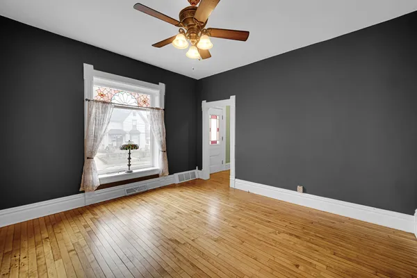 $299,000 | 268 Seneca Street, Elgin, IL 60120
