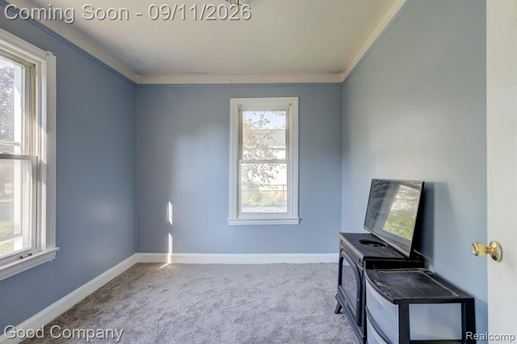 7239 Stephens Road Center Line, MI 48015 - Photo 13 of 26 Gallery Image 13