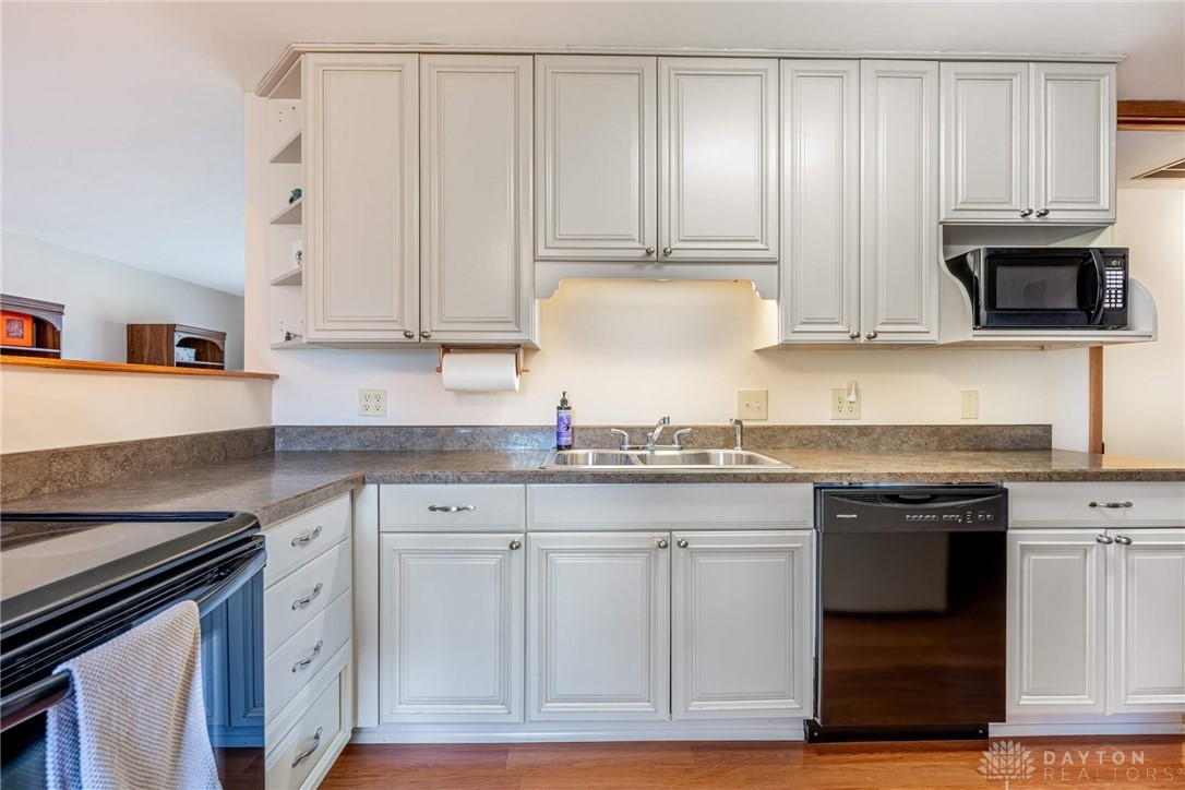 237 Shaftsbury Road Troy, OH 45373 - Photo 10 of 27 Gallery Image 10
