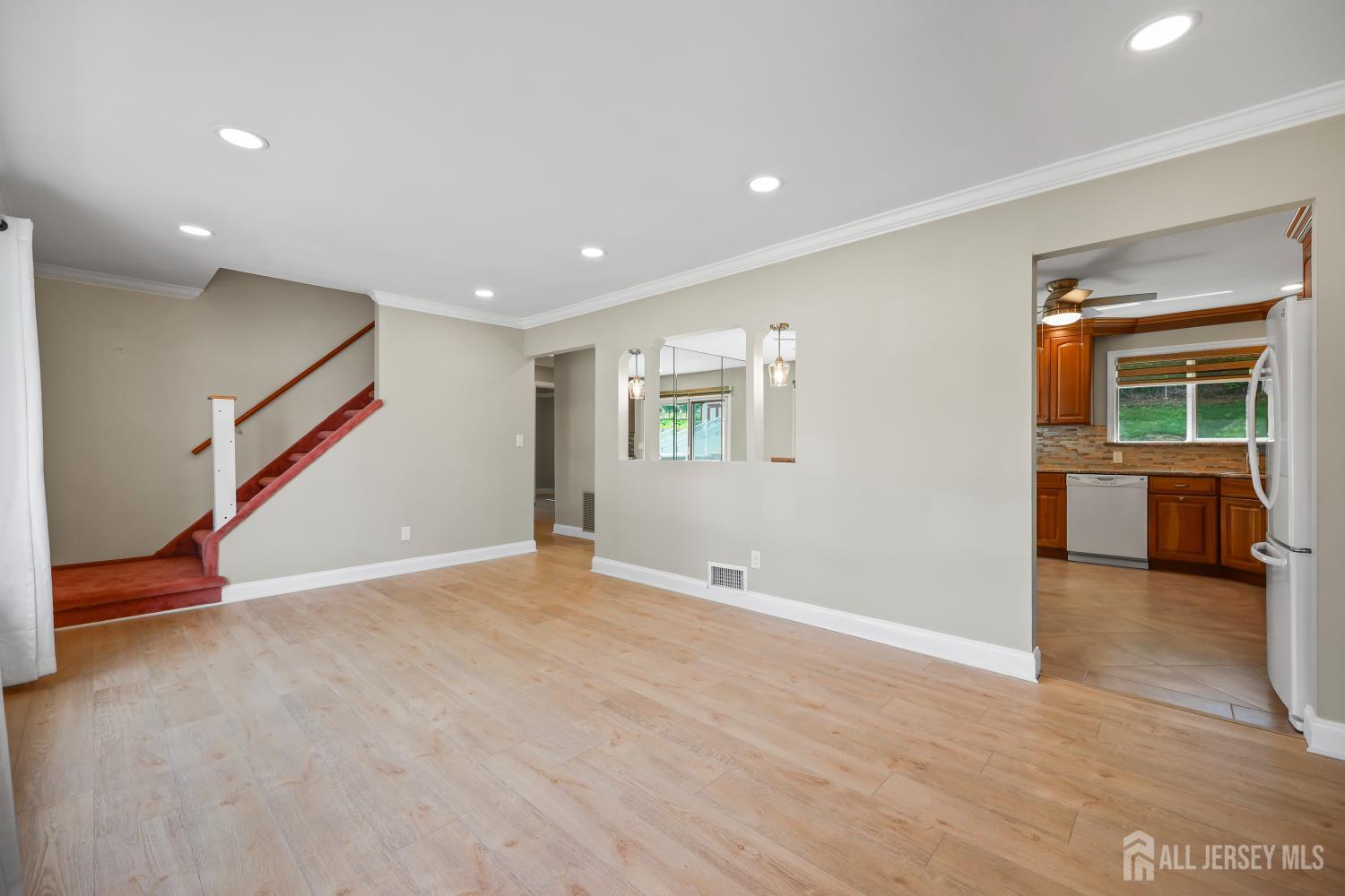 16 Venus Road South Amboy, NJ 08879 - Photo 5 of 31