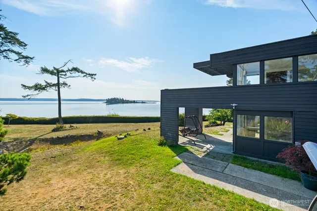 $2,988,880 | 111 Baker Lane, Friday Harbor, WA 98250