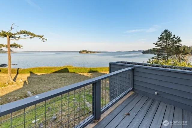 $2,988,880 | 111 Baker Lane, Friday Harbor, WA 98250
