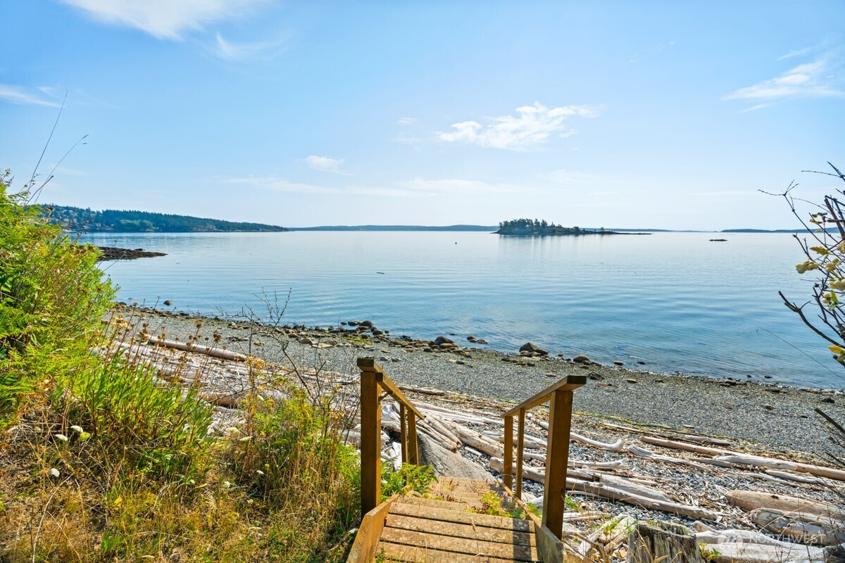 111 Baker Lane Friday Harbor, WA 98250 - Photo 3 of 39