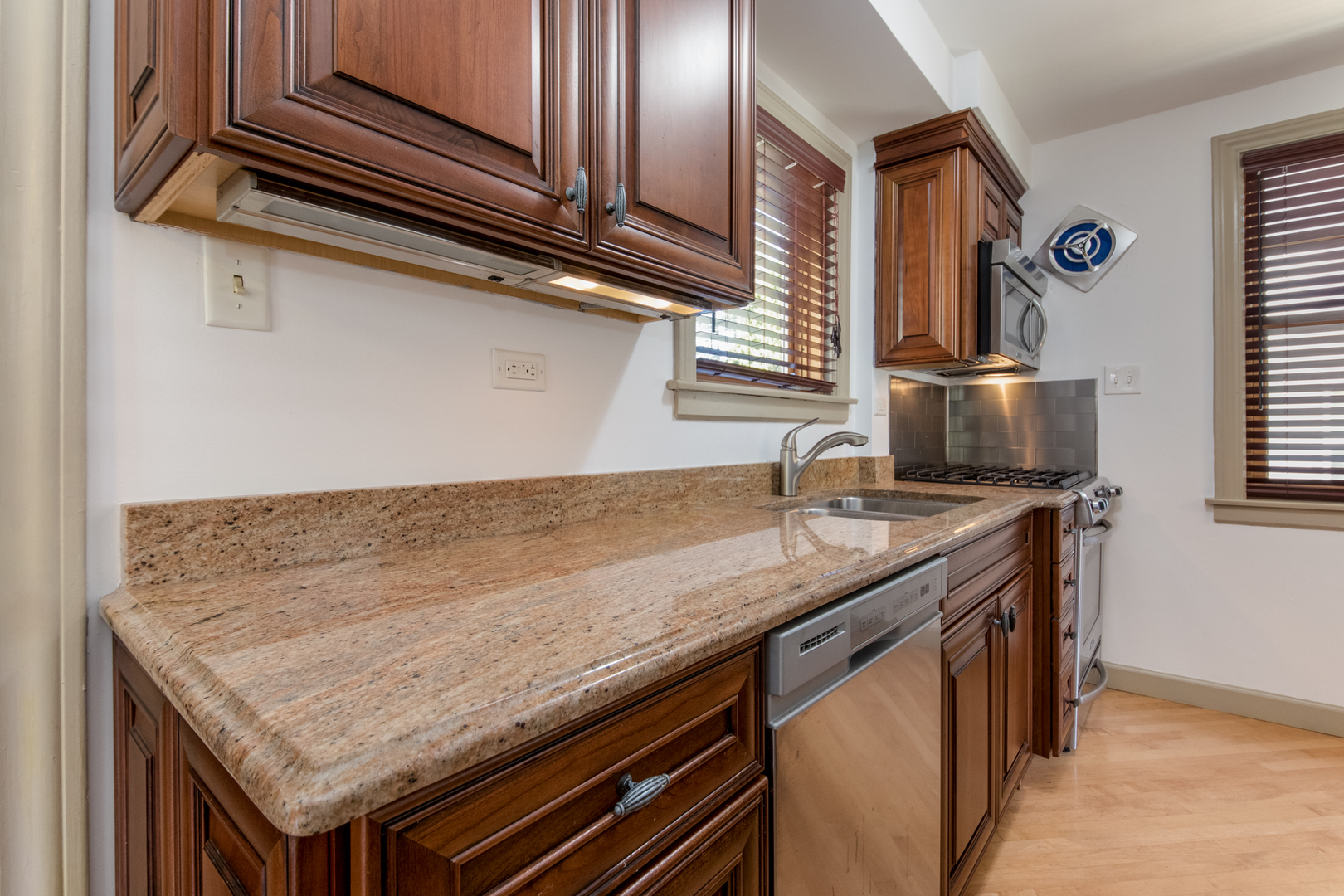 1502 West Talcott Road Park Ridge, IL 60068 - Photo 11 of 21