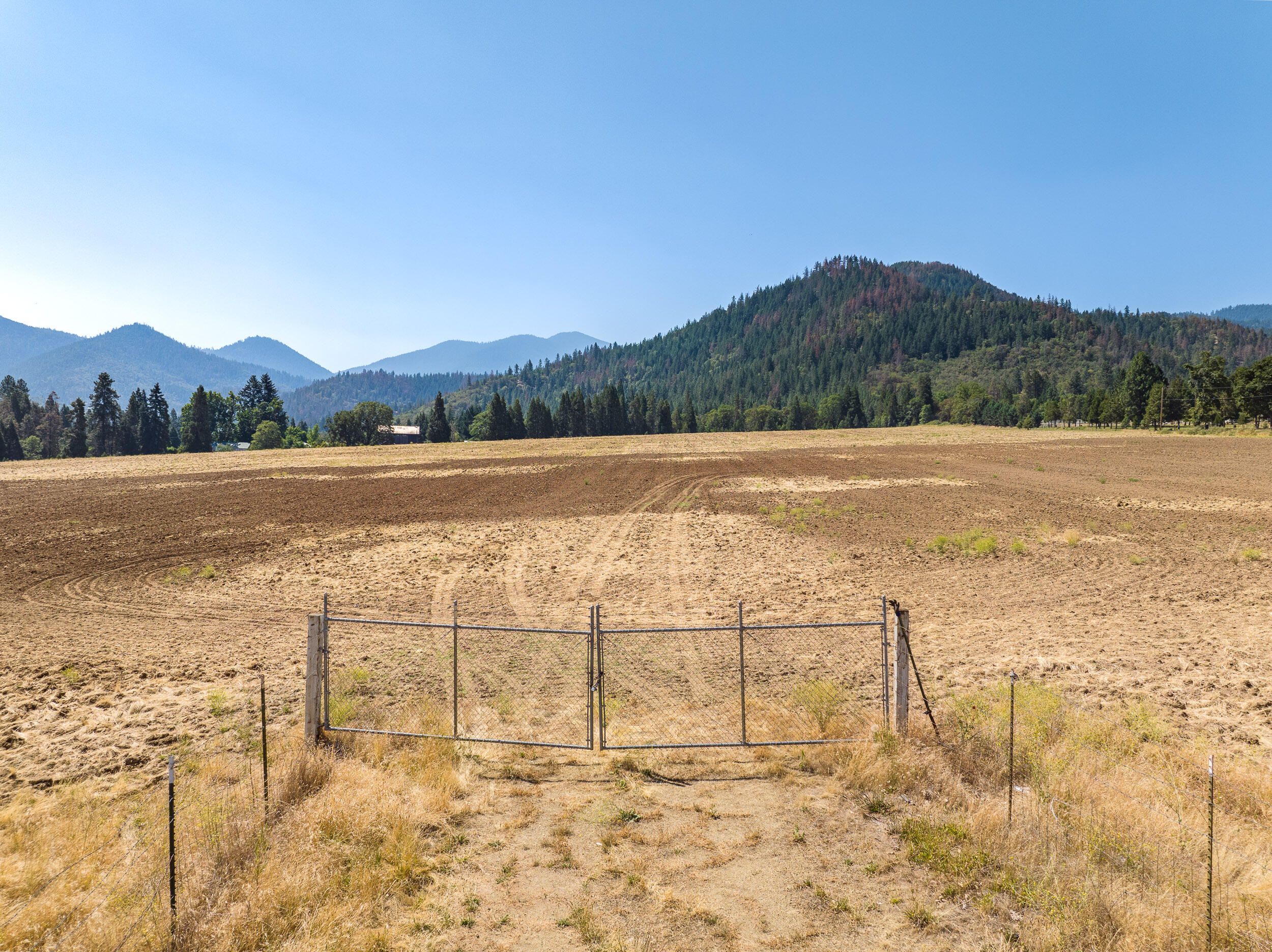 8179 Yank Gulch Road Talent, OR 97540 - Photo 5 of 14 yank5
