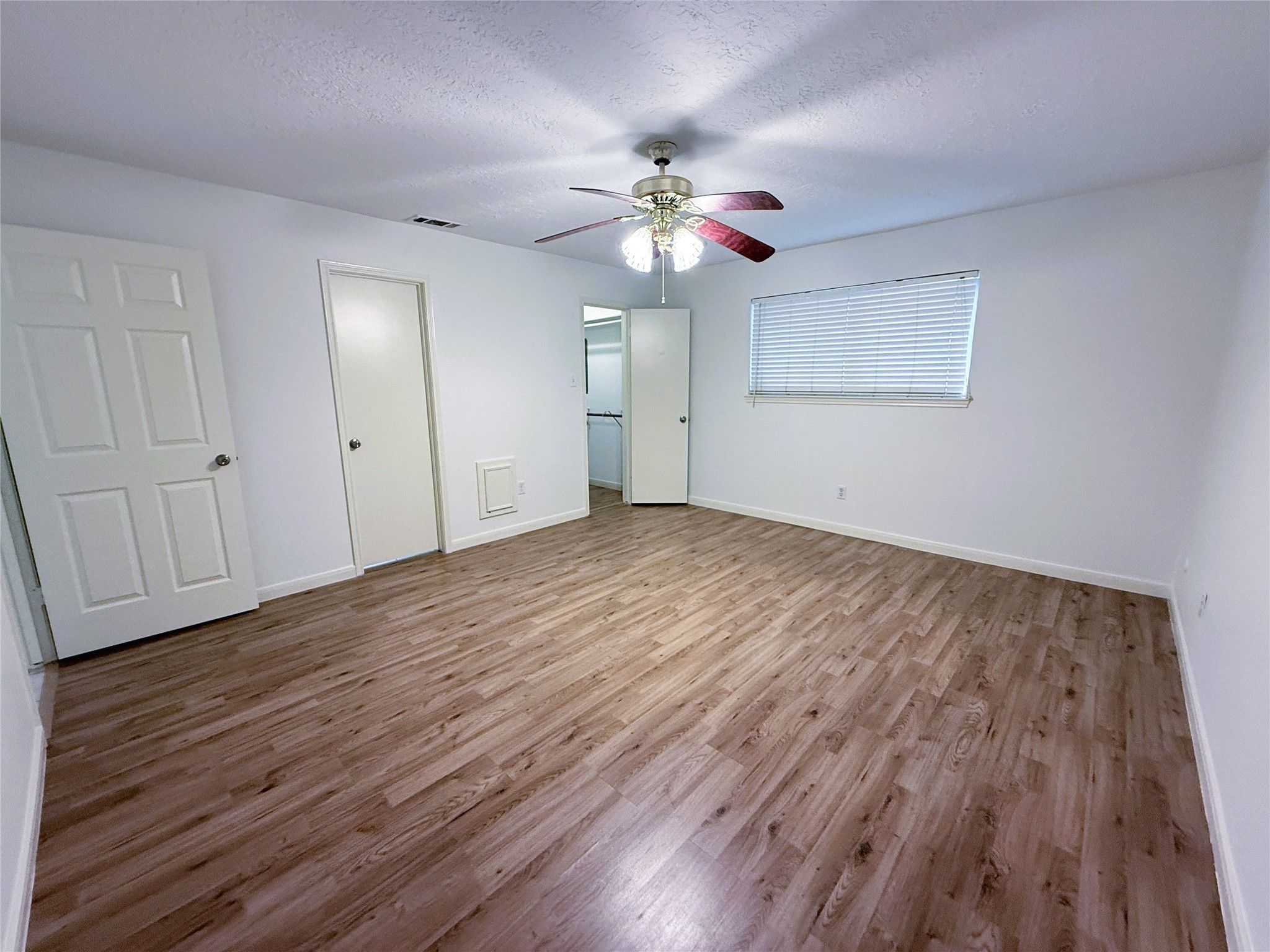 6902 Sandy Knolls Drive Spring, TX 77379 - Photo 11 of 30 primary bedroom