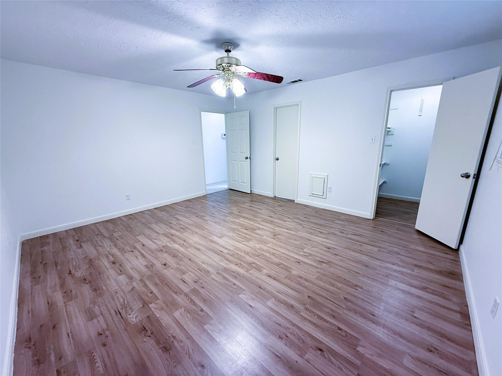 6902 Sandy Knolls Drive Spring, TX 77379 - Photo 12 of 30 primary bedroom showing closet space