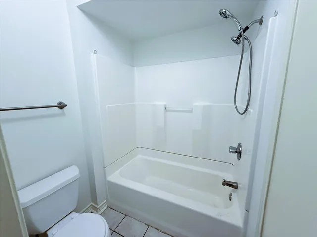 $1,850 | 6902 Sandy Knolls Drive, Spring, TX 77379