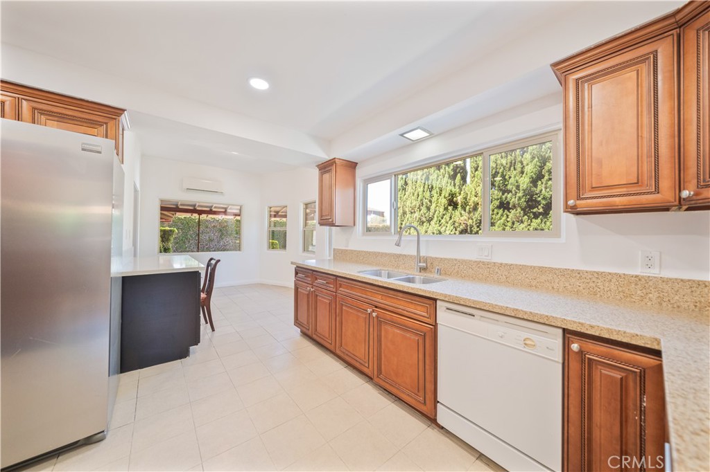325 West Ramona Road Alhambra, CA 91803 - Photo 16 of 60