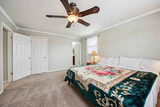 $474,900 | 922 Dearborn Circle, Carol Stream, IL 60188