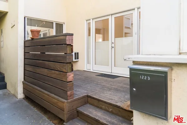 $4,950 | 1223 North Crescent Heights Boulevard, West Hollywood, CA 90046