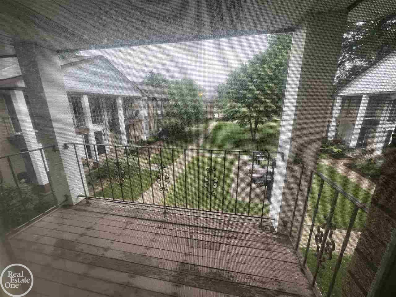 29305 Hayes Road Warren, MI 48088 - Photo 13 of 17