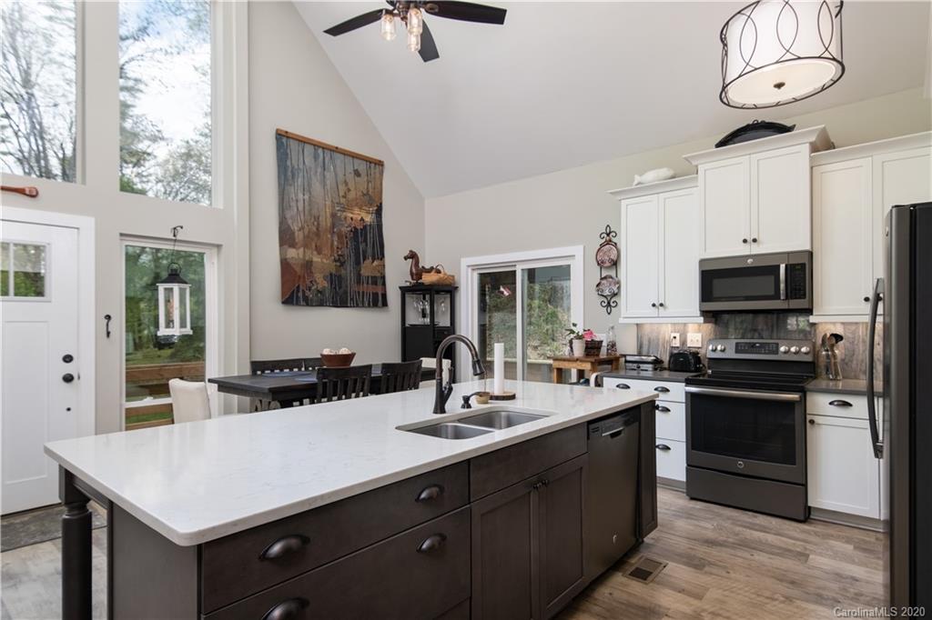 110 Chestnut Cove Road Brevard, NC 28712 - Photo 11 of 47 Gallery Image 11