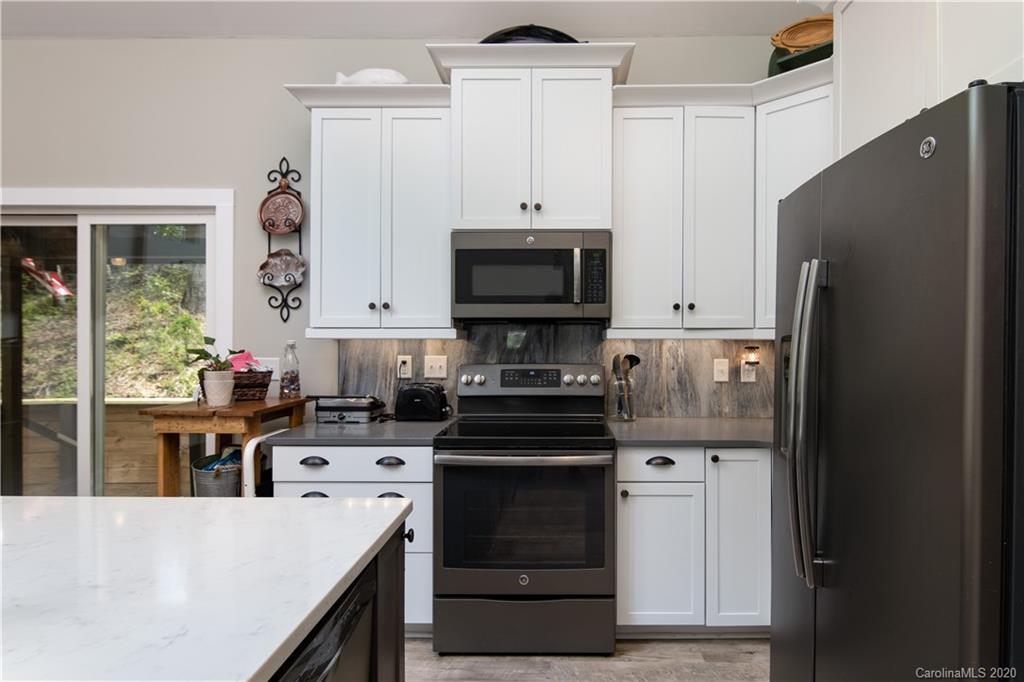 110 Chestnut Cove Road Brevard, NC 28712 - Photo 13 of 47 Gallery Image 13