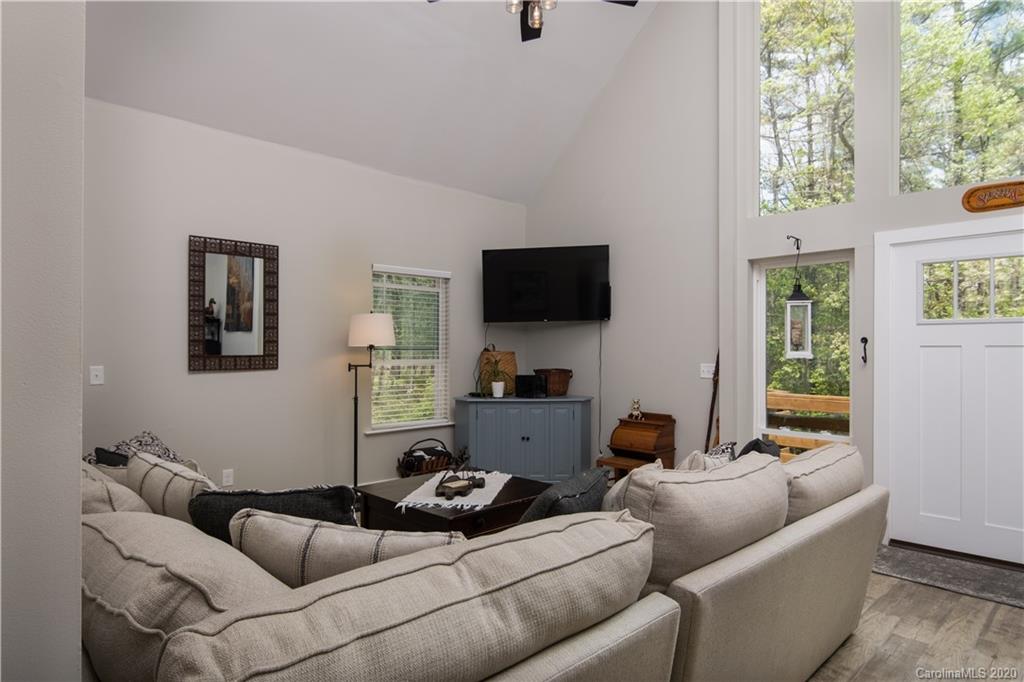 110 Chestnut Cove Road Brevard, NC 28712 - Photo 20 of 47 Gallery Image 20