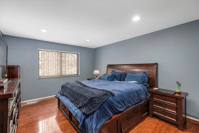 $345,000 | 4644 Laurel Club Circle, West Bloomfield, MI 48323