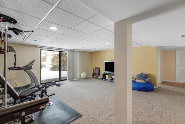 $345,000 | 4644 Laurel Club Circle, West Bloomfield, MI 48323