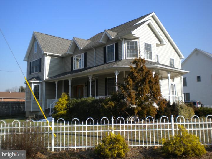 Exterior Side