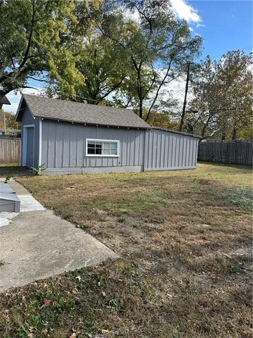 $210,000 | 1305 West 21st Street, Lawrence, KS 66046