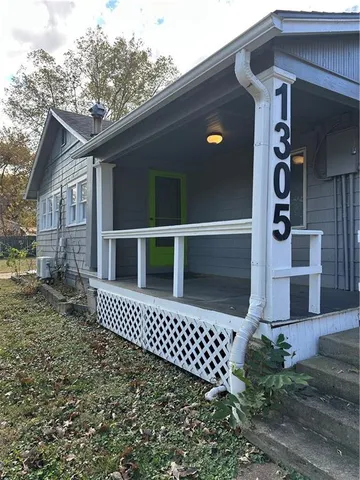 $210,000 | 1305 West 21st Street, Lawrence, KS 66046