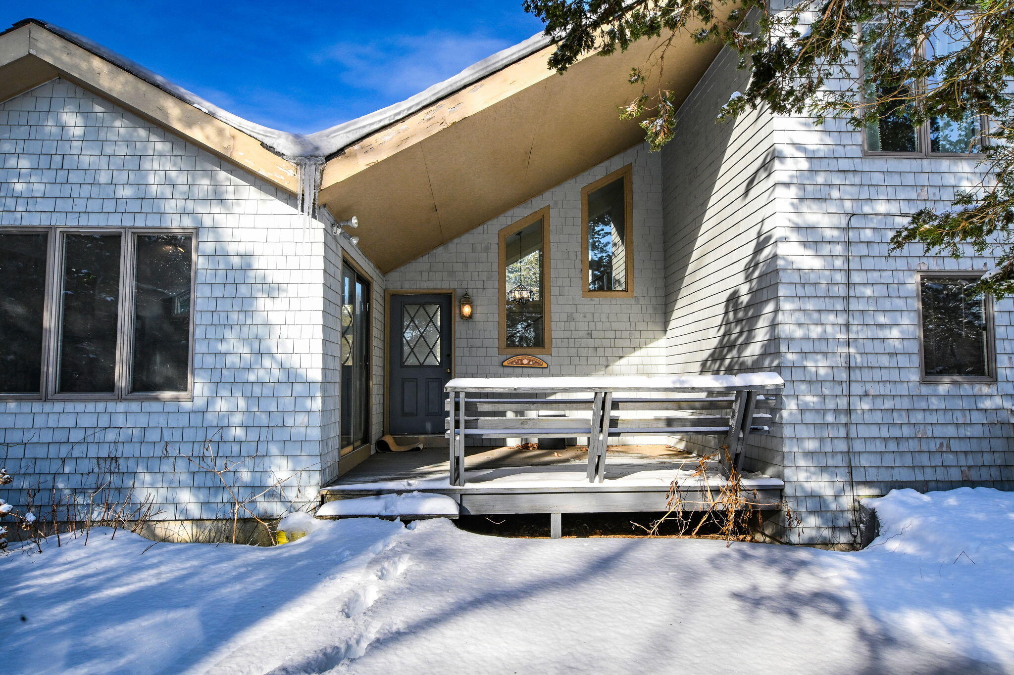 129 Colonial Way Falmouth, MA 02540 - Photo 33 of 46 Recessed Alcove porch