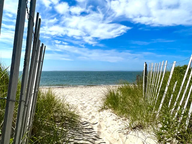 $1,189,000 | 129 Colonial Way, Falmouth, MA 02540