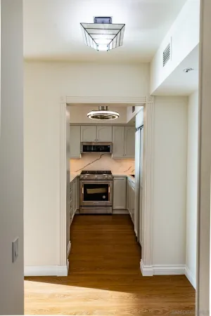 $4,750 | 500 West Harbor Drive, Unit 720, San Diego, CA 92101