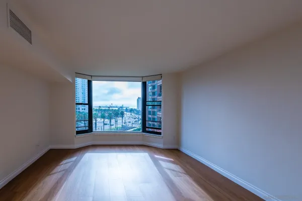 $4,750 | 500 West Harbor Drive, Unit 720, San Diego, CA 92101