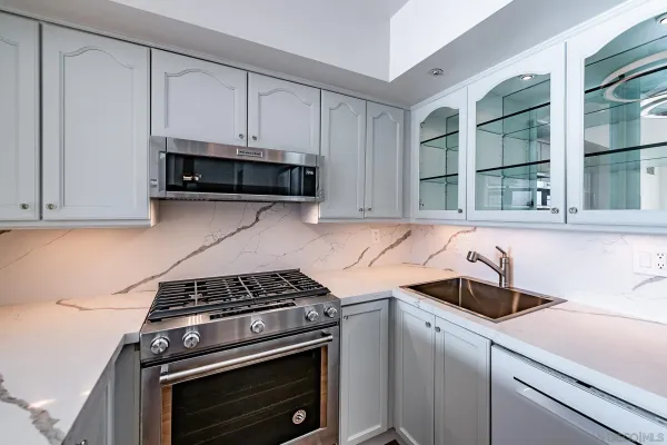 $4,750 | 500 West Harbor Drive, Unit 720, San Diego, CA 92101