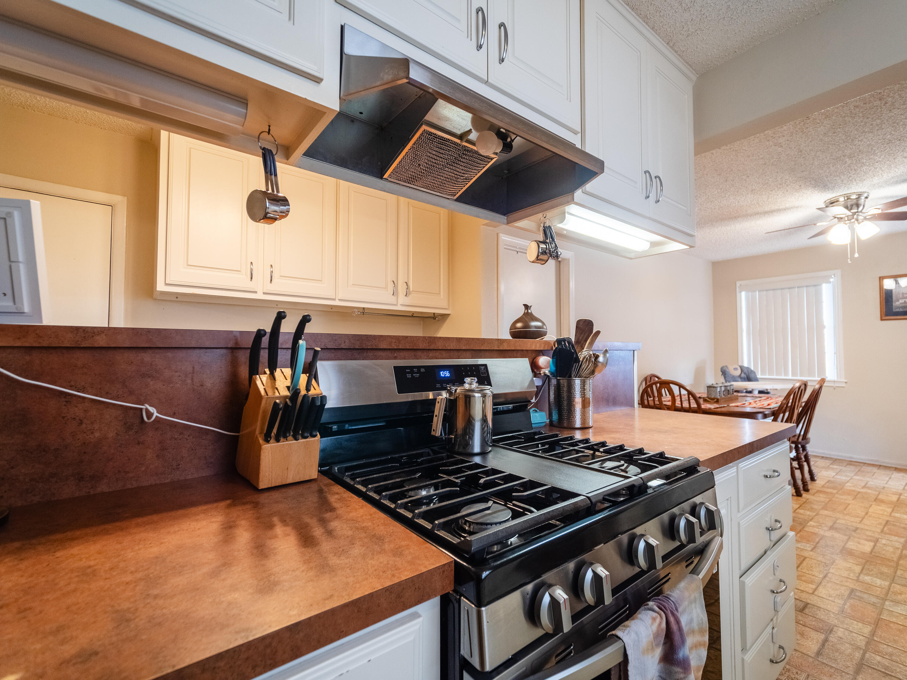 810 West 14th Street Post, TX 79356 - Photo 14 of 31 Kitchen