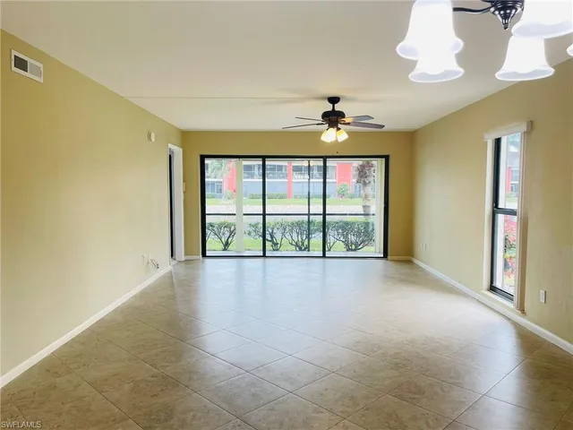 $194,500 | 4640 Chantelle Drive, Unit N106, Naples, FL 34112