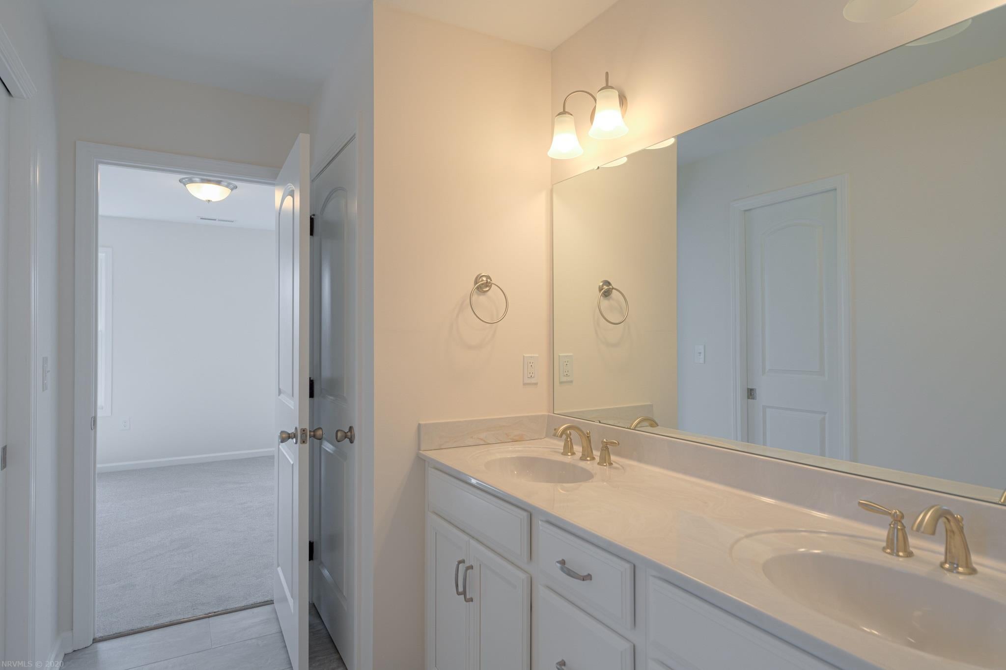1242 Walnut Ridge Road Christiansburg, VA 24073 - Photo 18 of 28 Gallery Image 18