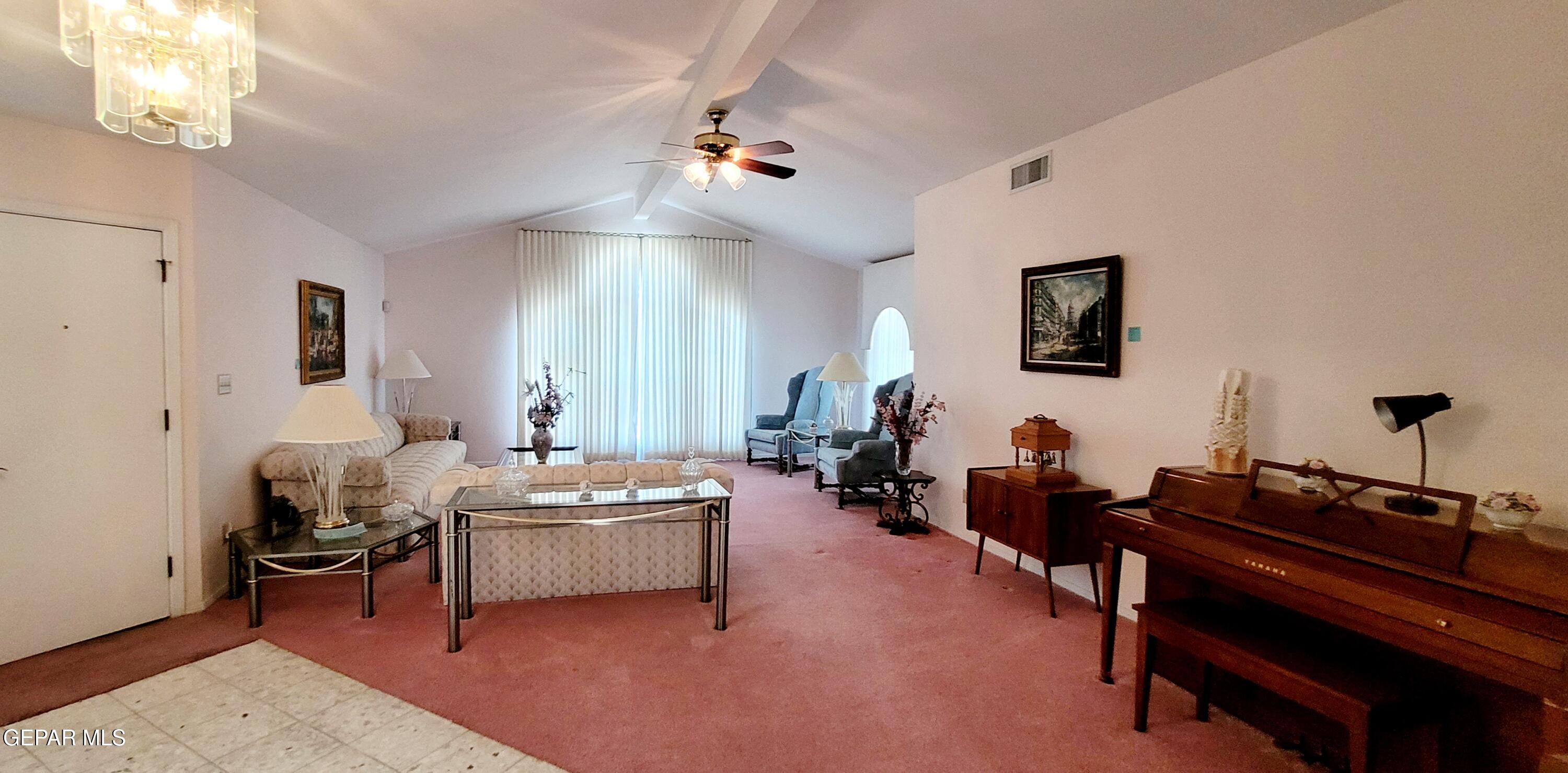 3104 Stone Edge Road El Paso, TX 79904 - Photo 2 of 46 Living Room