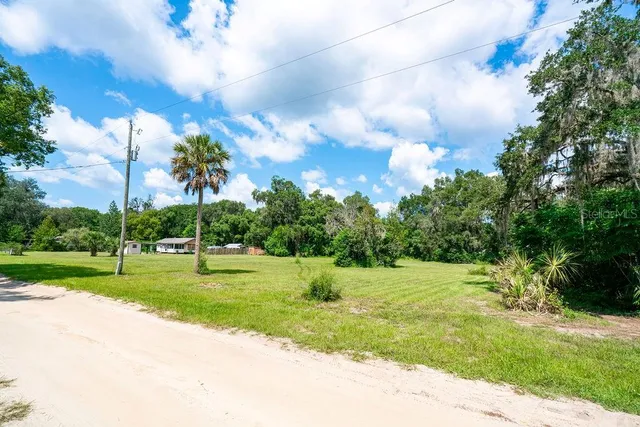 a view of a entertaining space