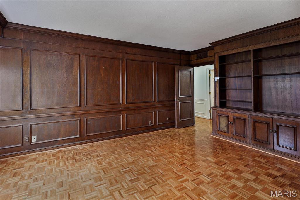 710 South Hanley Road, Unit 18A Clayton, MO 63105 - Photo 11 of 23 Gallery Image 11