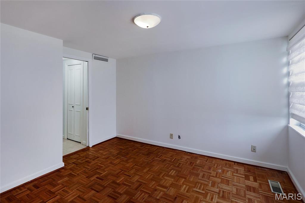 710 South Hanley Road, Unit 18A Clayton, MO 63105 - Photo 20 of 23 Gallery Image 20