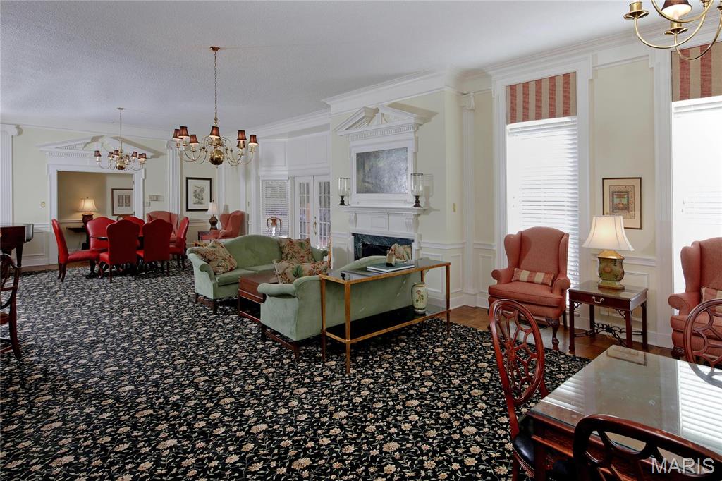 710 South Hanley Road, Unit 18A Clayton, MO 63105 - Photo 3 of 23 Gallery Image 3