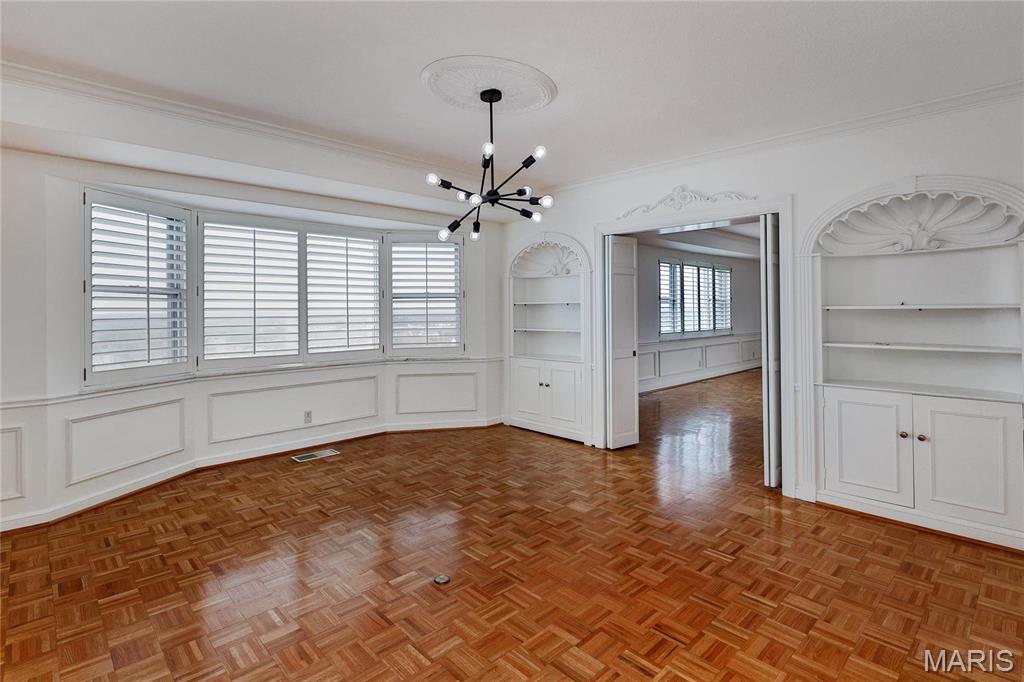 710 South Hanley Road, Unit 18A Clayton, MO 63105 - Photo 7 of 23 Gallery Image 7