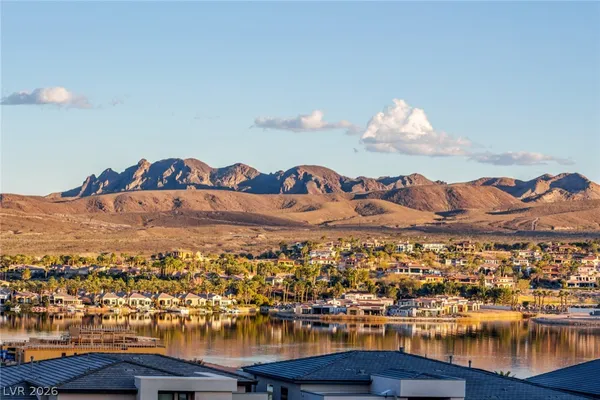 $1,295,000 | 100 Water Cliff Lane, Henderson, NV 89011