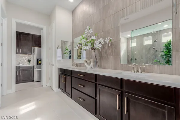 $1,295,000 | 100 Water Cliff Lane, Henderson, NV 89011