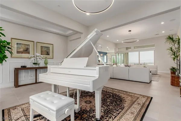 $1,295,000 | 100 Water Cliff Lane, Henderson, NV 89011