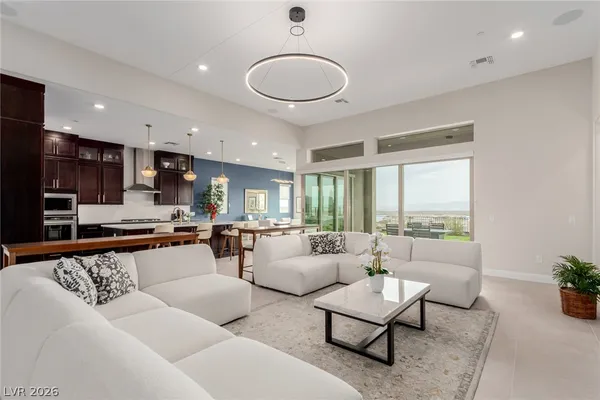 $1,295,000 | 100 Water Cliff Lane, Henderson, NV 89011